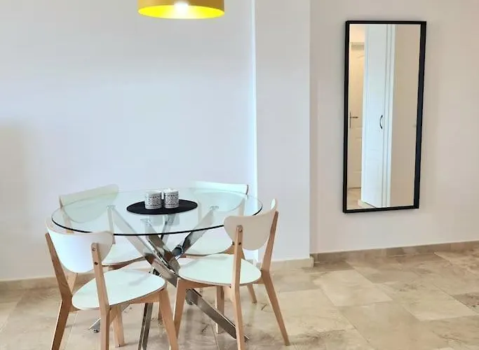 Sunny Ocean View アパート